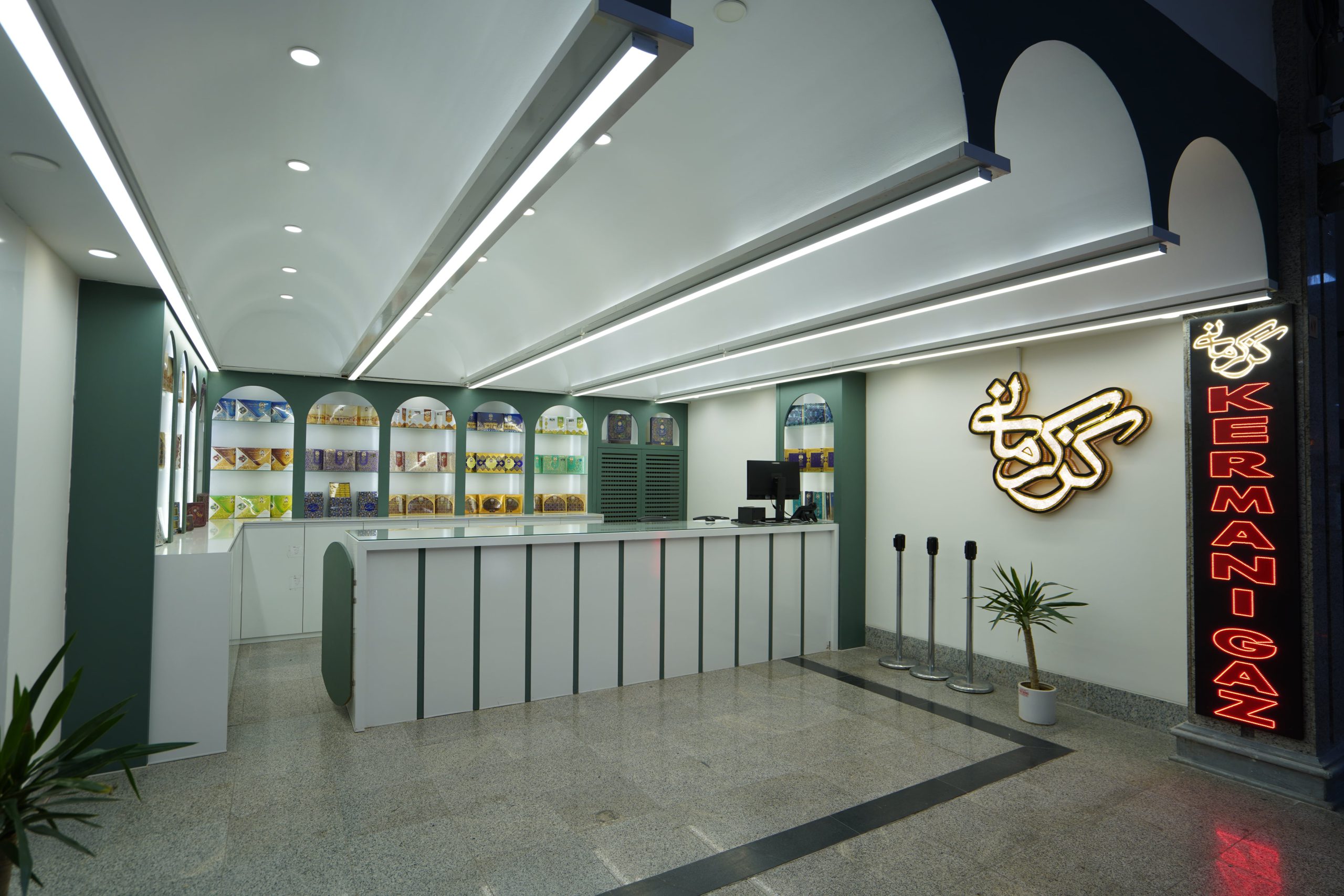 شعبه دوم فرودگاه اصفهان گز کرمانی (فرودگاه بین المللی اصفهان، سالن انتظار و ترانزیت پروازهای داخلی)